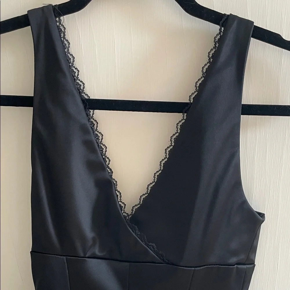 bebe Black V-Neck Midi Dress Made in USA beautiful quality - Picture 3 of 4